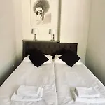 Hotel Kolorowa 2*