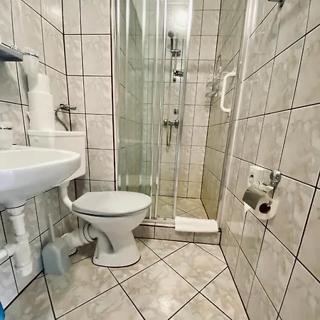 Kolorowa Szálloda 2*