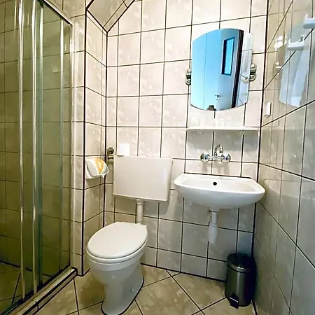 Hotel Kolorowa 2*